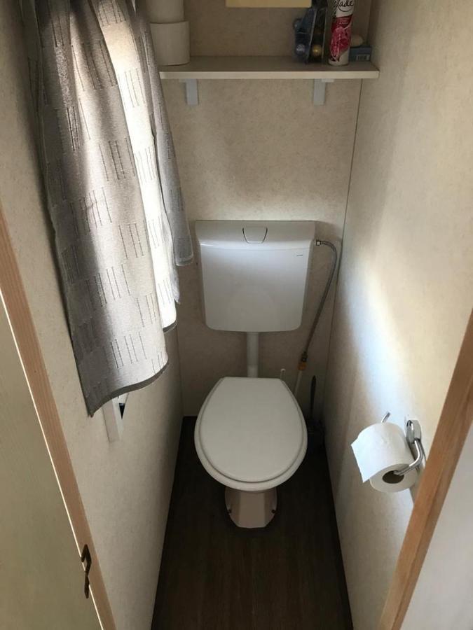 Mobile Home Tomic Tisno Exterior photo